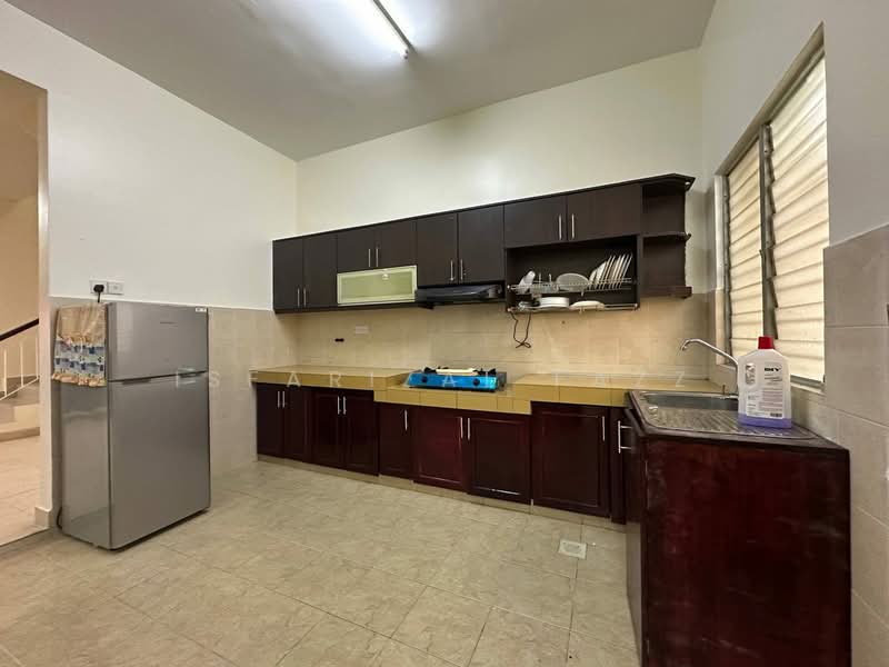2-storey Terraced House for Sale in Desa Coalfields (Ijok) - Isfarizal fazz - Kitchen - PropertyGuru.com.my