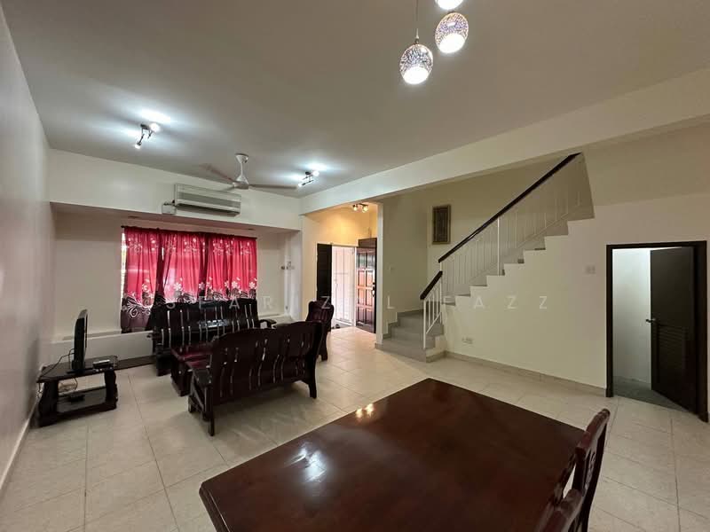 2-storey Terraced House for Sale in Desa Coalfields (Ijok) - Isfarizal fazz - Living Room - PropertyGuru.com.my