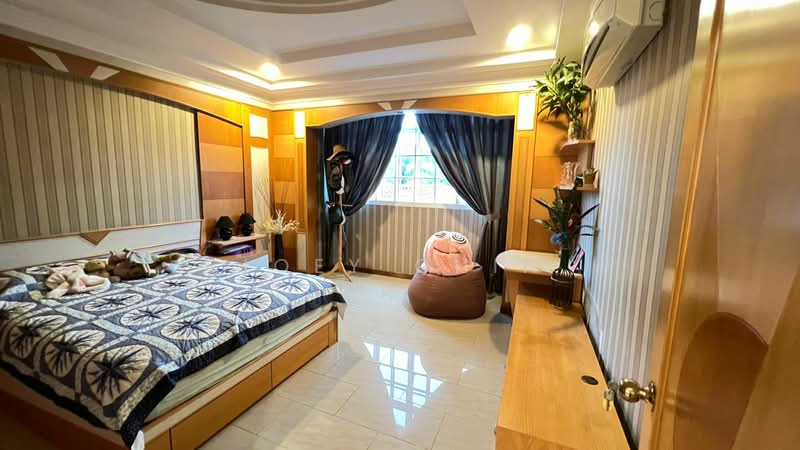 Bungalow for Sale in Taman Bukit Rinting (Masai) - Joey Chin - Bedroom - PropertyGuru.com.my