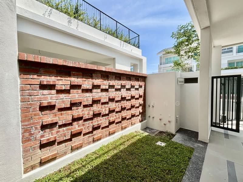 Rumah Teres 3.5 Tingkat untuk Dijual di Gurney Drive (Penang) - Giselle Wong - Exterior - PropertyGuru.com.my