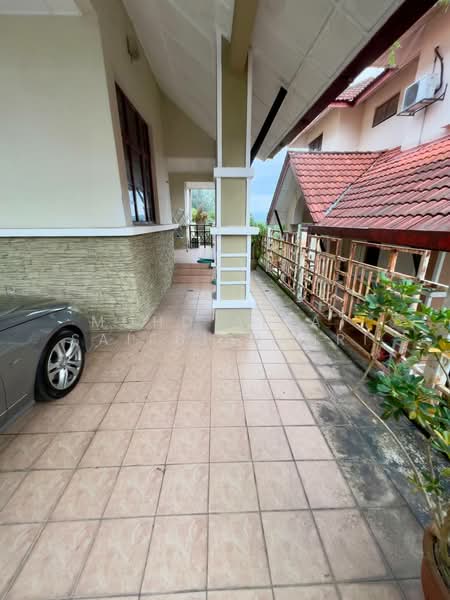 Semi-Detached House for Sale in Seksyen 1 Bandar Baru Bangi (Bandar Baru Bangi) - Mohd Aizat Saiful Bahri - Exterior - PropertyGuru.com.my