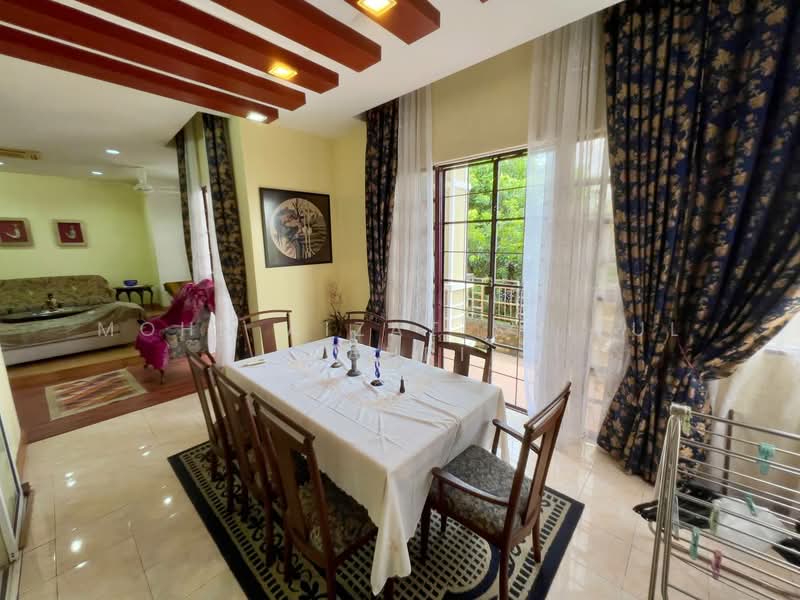 Semi-Detached House for Sale in Seksyen 1 Bandar Baru Bangi (Bandar Baru Bangi) - Mohd Aizat Saiful Bahri - Dining Room - PropertyGuru.com.my