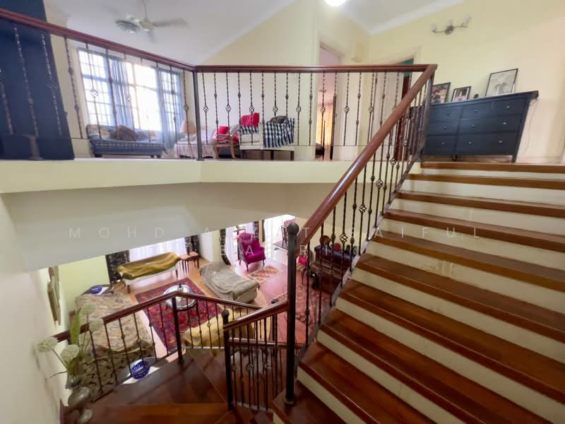 Semi-Detached House for Sale in Seksyen 1 Bandar Baru Bangi (Bandar Baru Bangi) - Mohd Aizat Saiful Bahri - Living Room - PropertyGuru.com.my