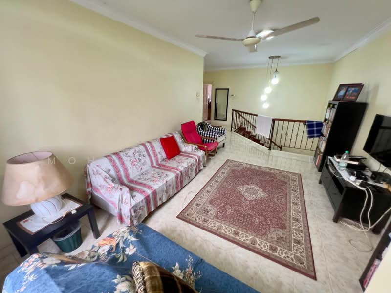 Semi-Detached House for Sale in Seksyen 1 Bandar Baru Bangi (Bandar Baru Bangi) - Mohd Aizat Saiful Bahri - Living Room - PropertyGuru.com.my
