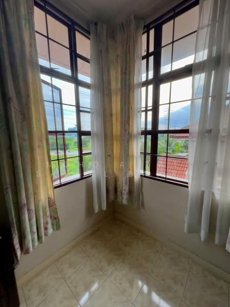 Semi-Detached House for Sale in Seksyen 1 Bandar Baru Bangi (Bandar Baru Bangi) - Mohd Aizat Saiful Bahri - View - PropertyGuru.com.my