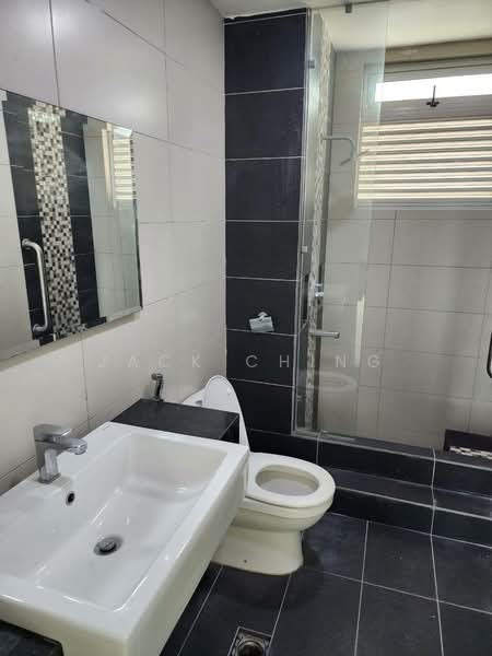 Servis Apartment untuk Disewa di Tropez Residences - Jack Ching - Bathroom - PropertyGuru.com.my