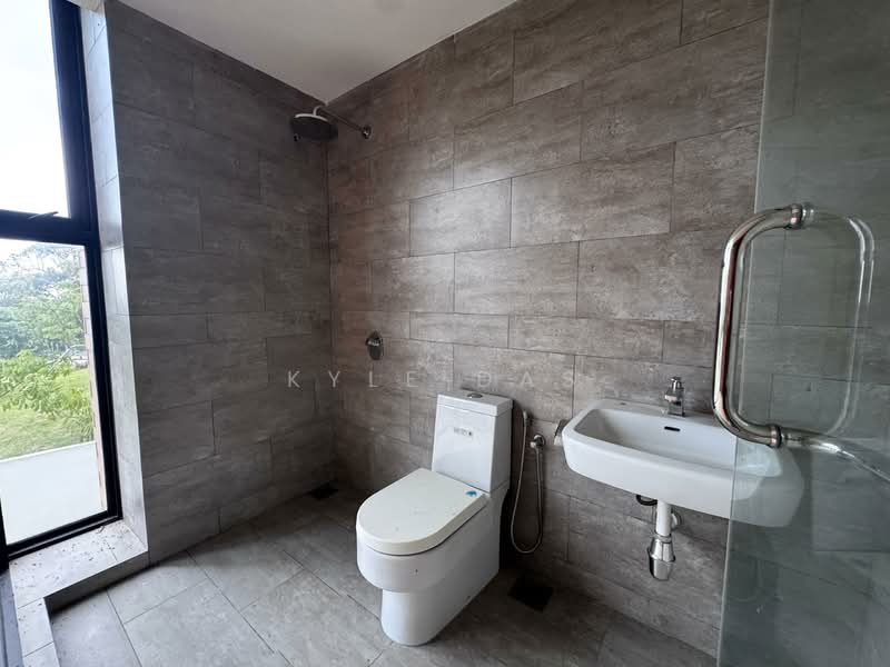 Semi-Detached House for Sale in Johor Bahru (Johor) - Kyle Das - Bathroom - PropertyGuru.com.my