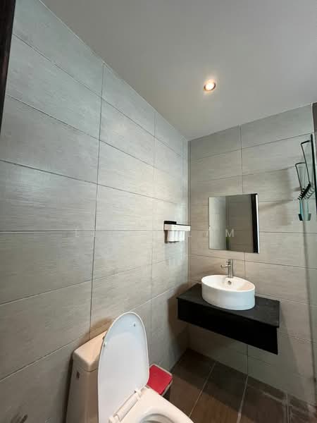 Service Residence for Rent at Molek Regency - Elynn Lam - Bathroom - PropertyGuru.com.my