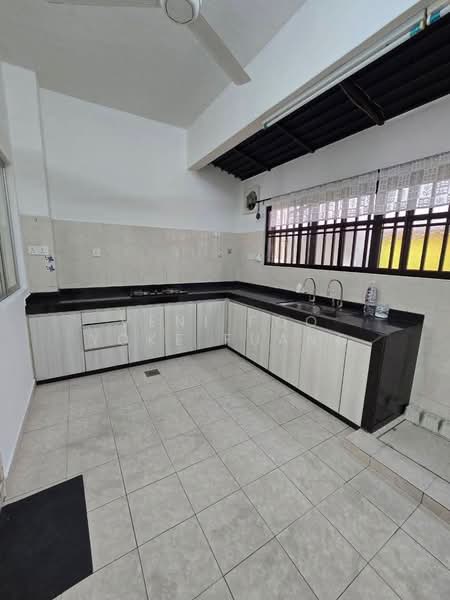 Rumah Teres 2 Tingkat untuk Disewa di Setia Alam (Selangor) - Veni Foo Yoke Fuang - Kitchen - PropertyGuru.com.my