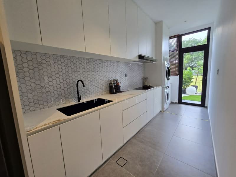 Rumah Teres 2 Tingkat untuk Dijual di Ulu Tiram (Johor) - Josephine Sia - Kitchen - PropertyGuru.com.my