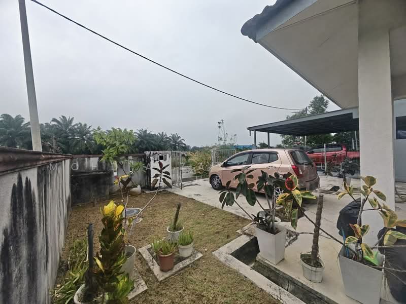 Semi-Detached House for Sale in Meru (Klang) - Mohd Aizat Saiful Bahri - Exterior - PropertyGuru.com.my