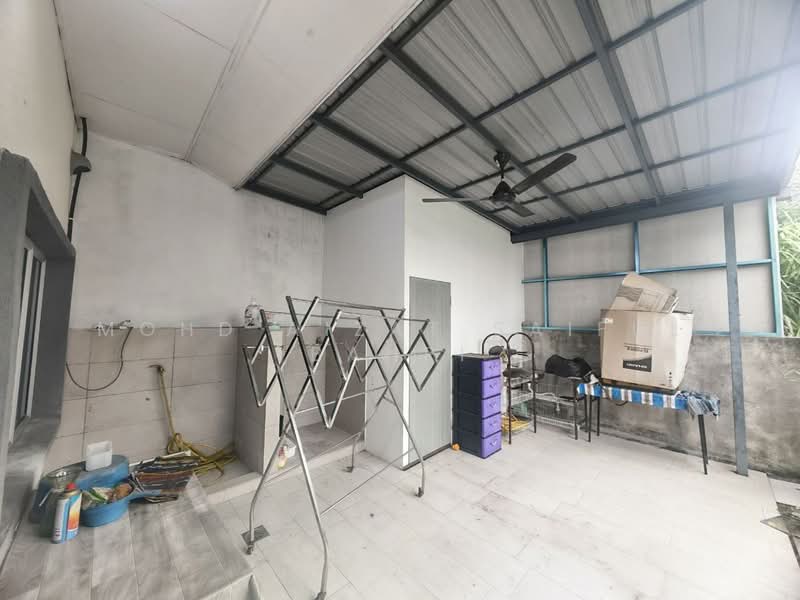Semi-Detached House for Sale in Meru (Klang) - Mohd Aizat Saiful Bahri - Exterior - PropertyGuru.com.my