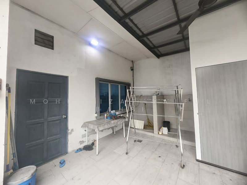 Semi-Detached House for Sale in Meru (Klang) - Mohd Aizat Saiful Bahri - Exterior - PropertyGuru.com.my
