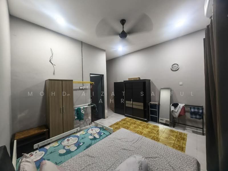 Semi-Detached House for Sale in Meru (Klang) - Mohd Aizat Saiful Bahri - Bedroom - PropertyGuru.com.my