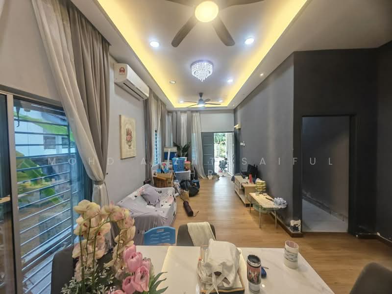 Semi-Detached House for Sale in Meru (Klang) - Mohd Aizat Saiful Bahri - Living Room - PropertyGuru.com.my