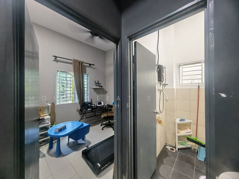 Semi-Detached House for Sale in Meru (Klang) - Mohd Aizat Saiful Bahri - Study - PropertyGuru.com.my