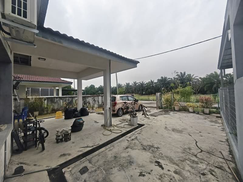 Semi-Detached House for Sale in Meru (Klang) - Mohd Aizat Saiful Bahri - Exterior - PropertyGuru.com.my
