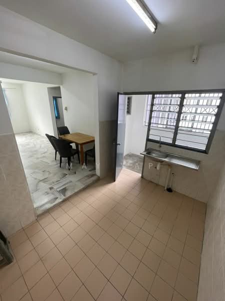 Apartment for Rent at Sri Pinang Apartment - May Yap - Kitchen - PropertyGuru.com.my