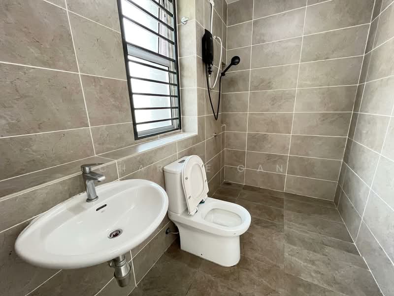 Rumah Teres 2 Tingkat untuk Disewa di Bandar Rimbayu (Telok Panglima Garang) - Charlie Gan - Bathroom - PropertyGuru.com.my