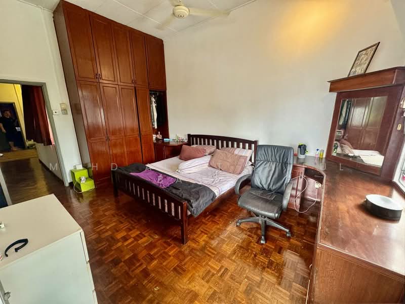 2-storey Terraced House for Sale in Ampang Jaya (Ampang) - Mohd Aizat Saiful Bahri - Bedroom - PropertyGuru.com.my