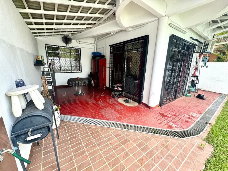 2-storey Terraced House for Sale in Ampang Jaya (Ampang) - Mohd Aizat Saiful Bahri - Exterior - PropertyGuru.com.my