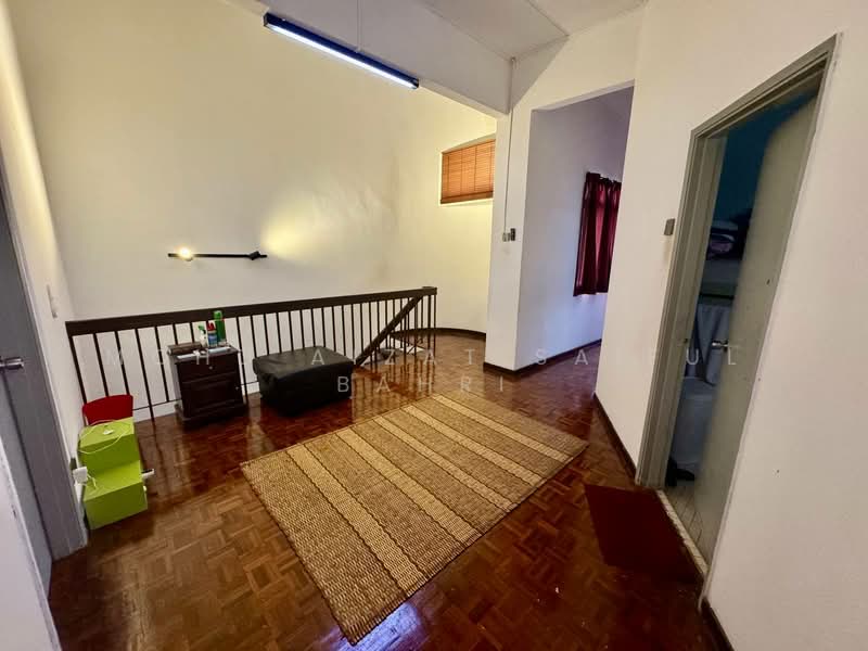 2-storey Terraced House for Sale in Ampang Jaya (Ampang) - Mohd Aizat Saiful Bahri - Corridor - PropertyGuru.com.my