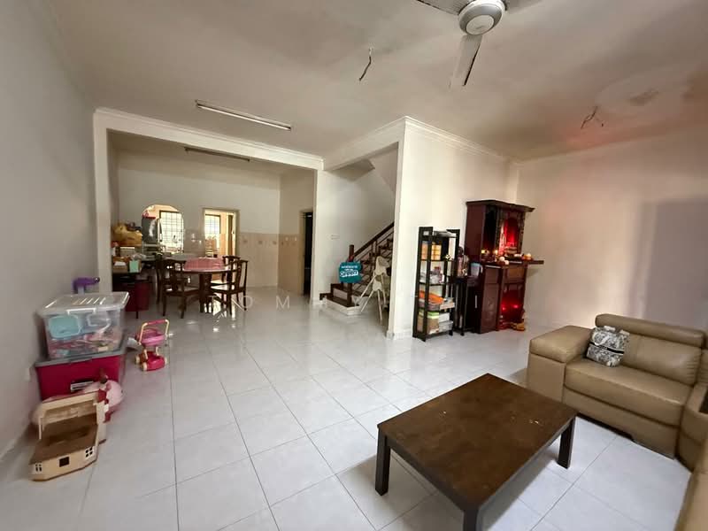 Rumah Teres 2 Tingkat untuk Dijual di Taman Mutiara Rini (Skudai) - Tommy Tai - Living Room - PropertyGuru.com.my