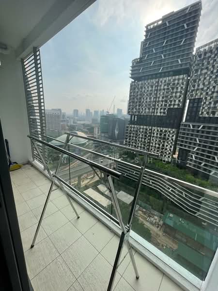 Servis Apartment untuk Disewa di Southlink - Wan Jia Shun - Balcony - PropertyGuru.com.my