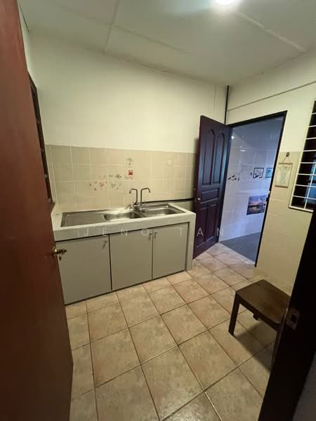 Rumah Teres 2 Tingkat untuk Disewa di Kuching (Sarawak) - Jeno Tan - Kitchen - PropertyGuru.com.my