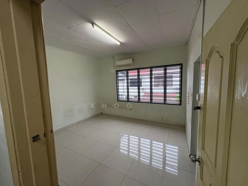 2-storey Terraced House for Sale in Taman Pelangi (Johor Bahru) - Khoo . - PropertyGuru.com.my