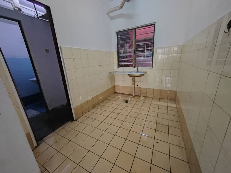 Flat for Rent at Taman Pendamar Indah 2 - Ivy Por - Interior - PropertyGuru.com.my