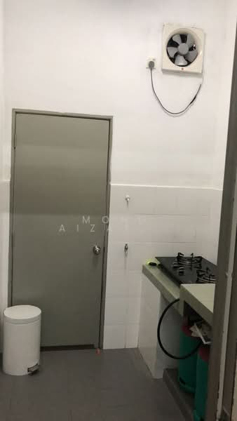 2-storey Terraced House for Sale in Sierra Ukay (Ampang) - Mohd Aizat Saiful Bahri - Kitchen - PropertyGuru.com.my