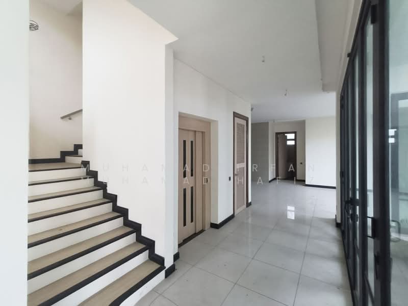 Rumah Teres 3 Tingkat untuk Dijual di Shah Alam (Selangor) - Muhamad Irfan Muhamad Hafiz - Corridor - PropertyGuru.com.my