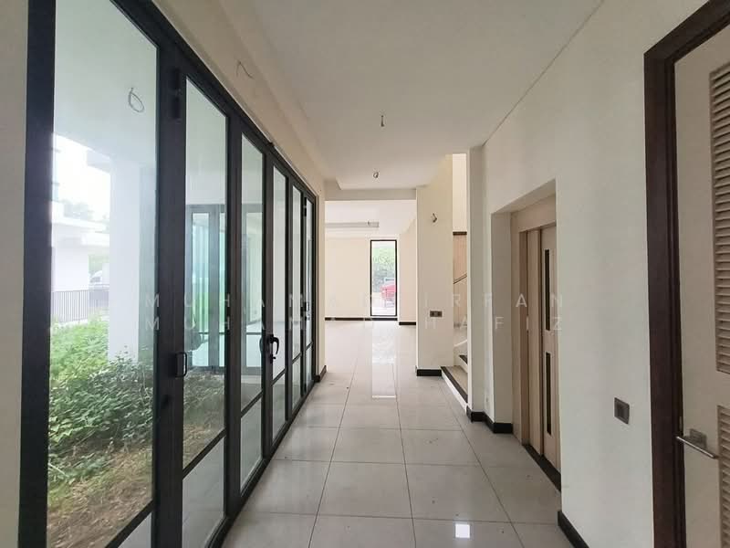Rumah Teres 3 Tingkat untuk Dijual di Shah Alam (Selangor) - Muhamad Irfan Muhamad Hafiz - Corridor - PropertyGuru.com.my