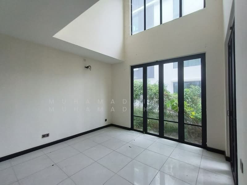Rumah Teres 3 Tingkat untuk Dijual di Shah Alam (Selangor) - Muhamad Irfan Muhamad Hafiz - Dining Area - PropertyGuru.com.my