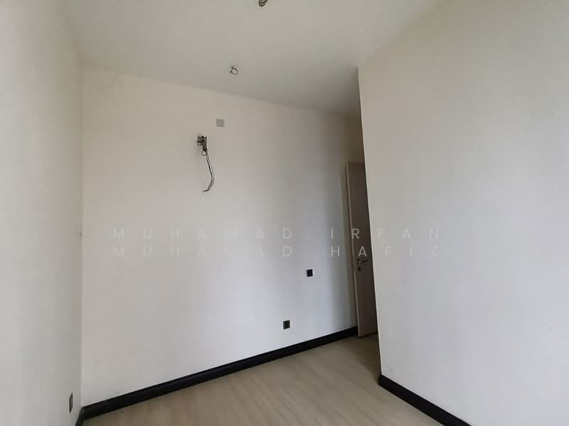 Rumah Teres 3 Tingkat untuk Dijual di Shah Alam (Selangor) - Muhamad Irfan Muhamad Hafiz - Bedroom - PropertyGuru.com.my