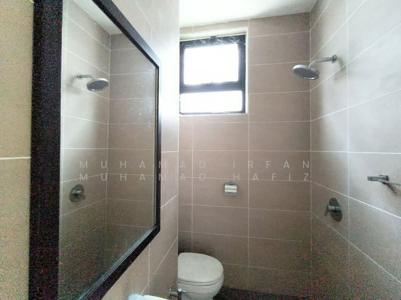 Rumah Teres 3 Tingkat untuk Dijual di Shah Alam (Selangor) - Muhamad Irfan Muhamad Hafiz - Bathroom - PropertyGuru.com.my