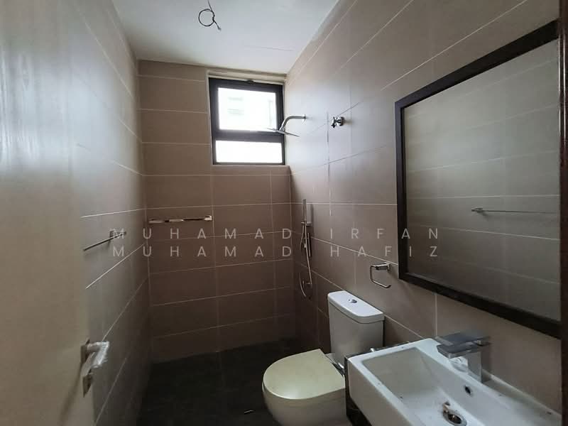 Rumah Teres 3 Tingkat untuk Dijual di Shah Alam (Selangor) - Muhamad Irfan Muhamad Hafiz - Bathroom - PropertyGuru.com.my