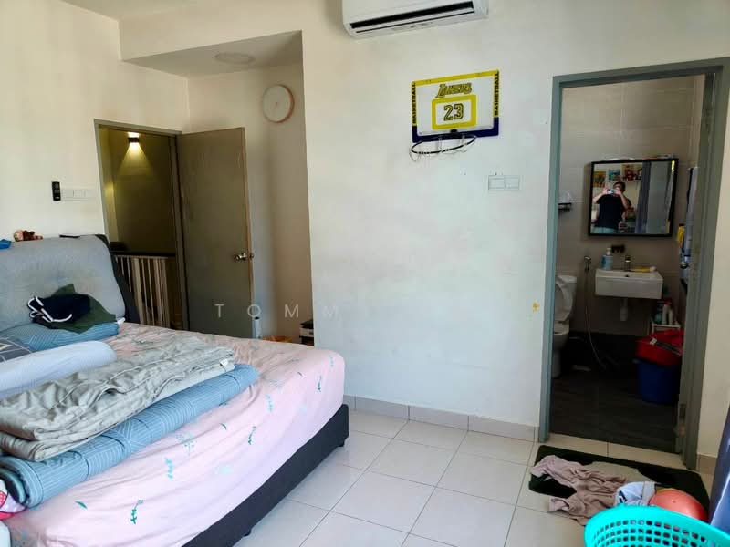 2-storey Terraced House for Sale in Taman Austin Duta (Tebrau) - Tommy Tai - Bedroom - PropertyGuru.com.my
