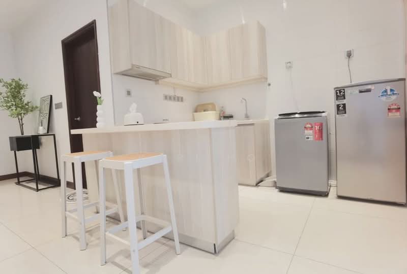 Servis Apartment untuk Disewa di Paragon Suites @ CIQ - Karl Ho - Kitchen - PropertyGuru.com.my