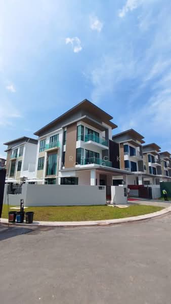 Semi-Detached House for Sale in Horizon Hills (Iskandar Puteri (Nusajaya)) - Derrick Wong - Exterior - PropertyGuru.com.my