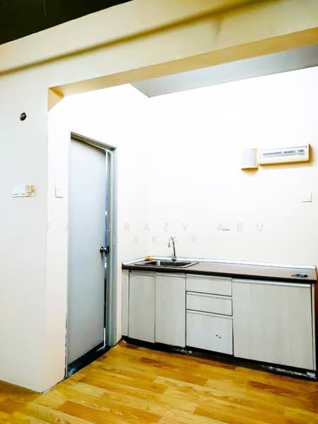 Sovo untuk Disewa di I-City (Shah Alam) - Fakurazy Abu Bakar - Kitchen - PropertyGuru.com.my