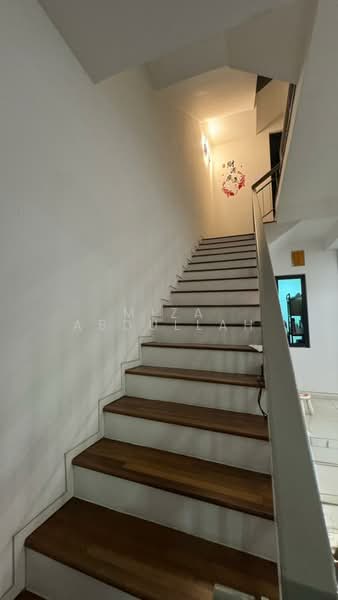 3-storey Terraced House for Sale in Puchong (Selangor) - Miza Abdullah - Interior - PropertyGuru.com.my