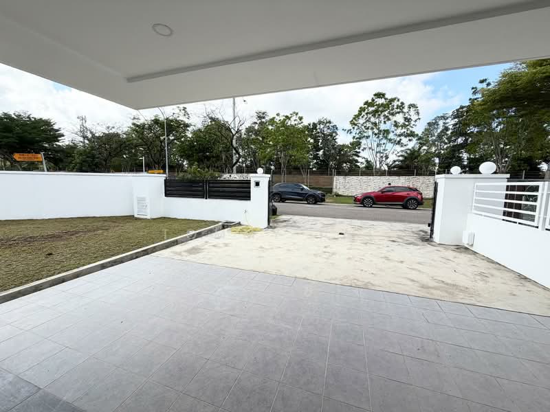 Cluster House for Sale in Taman Adda Heights (Tebrau) - Tommy Tai - Exterior - PropertyGuru.com.my