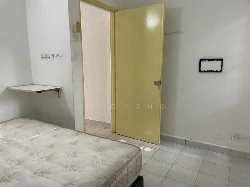 Rumah Berkembar untuk Dijual di Bandar Sungai Long (Selangor) - CK Chong - Bedroom - PropertyGuru.com.my