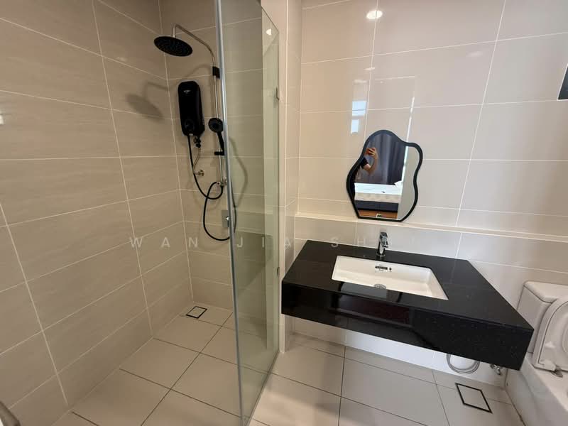 Kondominium untuk Disewa di The Maple Residences - Wan Jia Shun - Bathroom - PropertyGuru.com.my