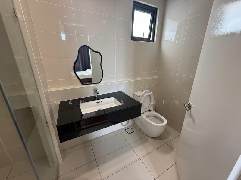 Kondominium untuk Disewa di The Maple Residences - Wan Jia Shun - Bathroom - PropertyGuru.com.my