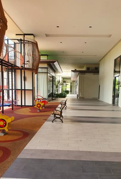 Condominium for Rent at The Maple Residences - Rachel Sie - Corridor - PropertyGuru.com.my
