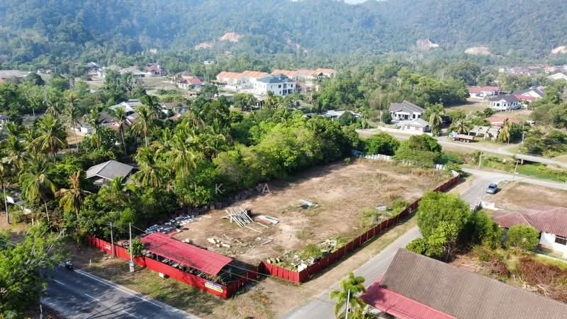 Residential Land for Sale in Sura (Terengganu) - NIK AZWAN - Exterior - PropertyGuru.com.my