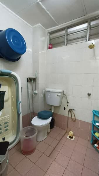 Apartment for Sale at Pangsapuri Delima - ZAFFUR NAZRI - Bathroom - PropertyGuru.com.my